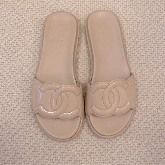 Chanel interlock sandal 37 - Picture 1 of 7